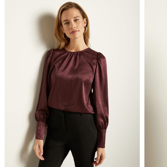 BNWT RW&CO satin burgundy blouse with cut out back - Picture 1 of 6